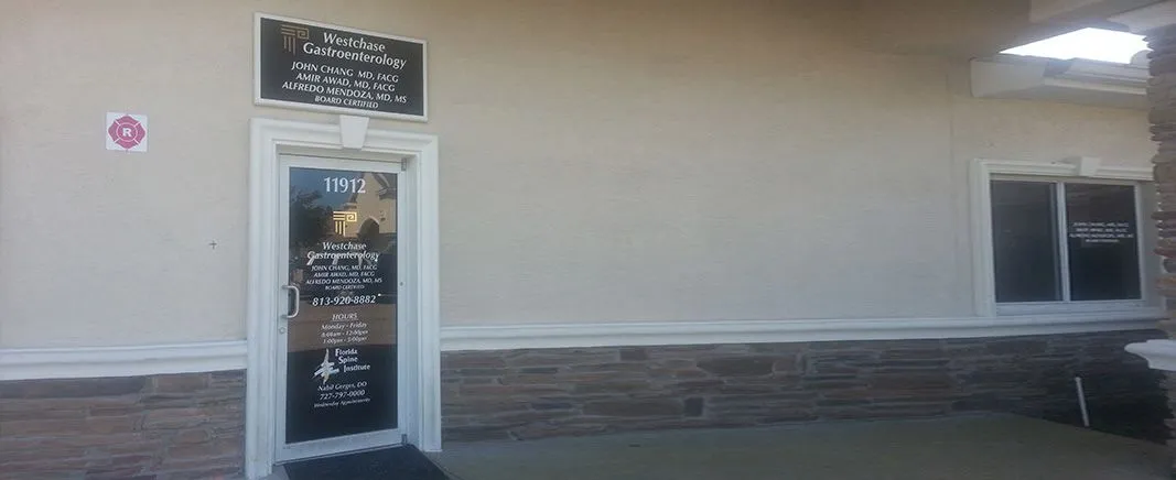 The entrance of our Tampa office on Sheldon Road